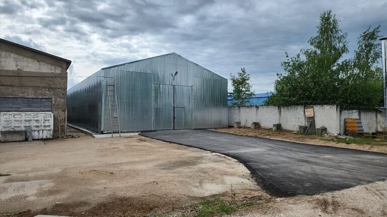 Готовый ангар на деревянном каркасе