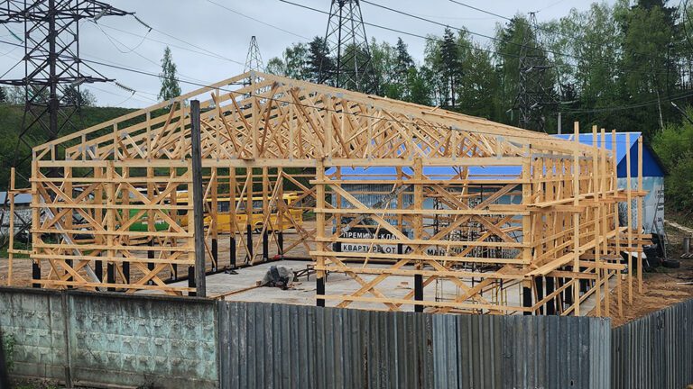 Строительство автосервиса на деревянном каркасе завода «ТуРай»